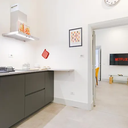 Elegantis Trastevere Modern Apartment - Comfort In Rome Most Charming District-3